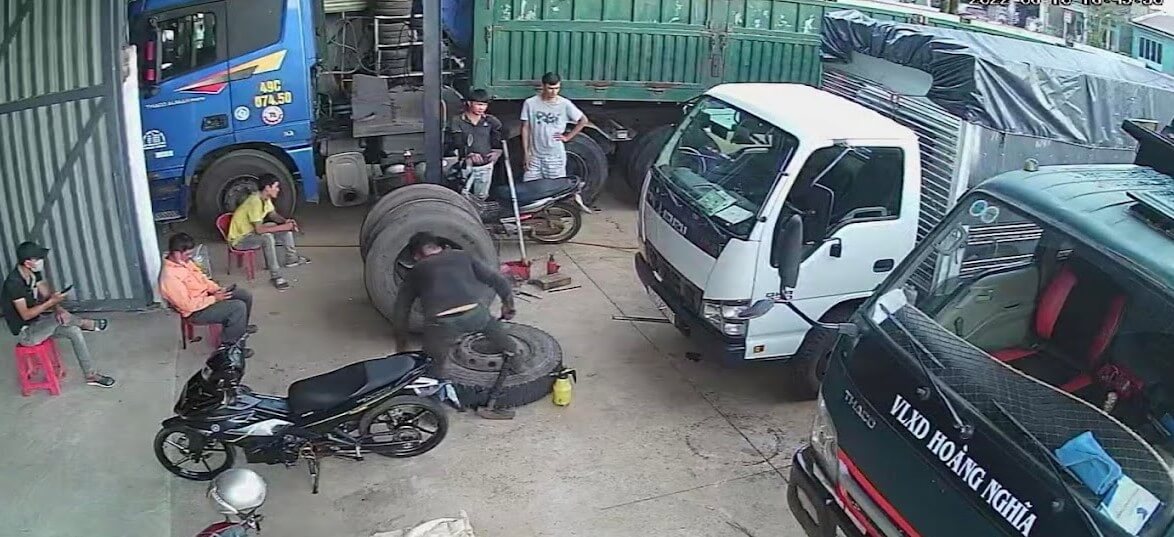 Gara Ô Tô Thiên Ân
