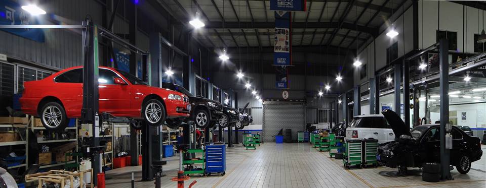 Gara ô tô Bá Thành cung cấp dịch vụ chuyên nghiệp, giá cả hợp lí