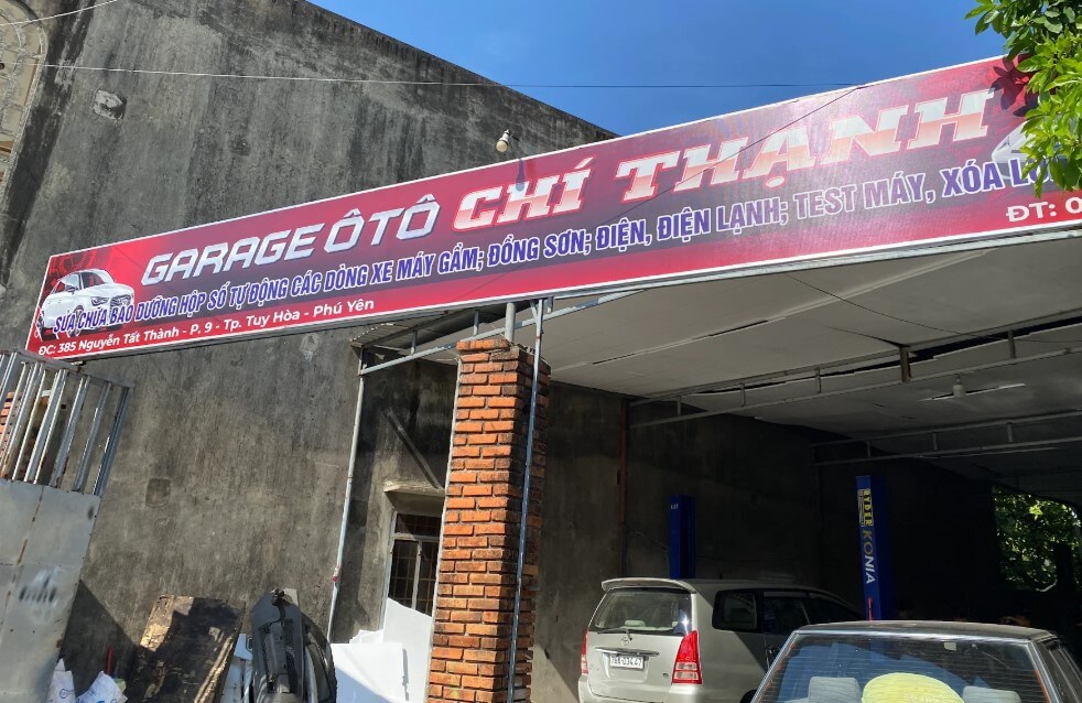 Gara ô tô Chí Thạnh