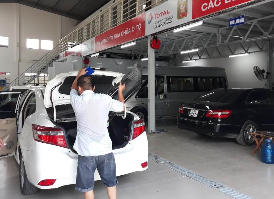Gara ô tô Đức Phát được khách hàng đánh giá cao vì dịch vụ chuyên nghiệp