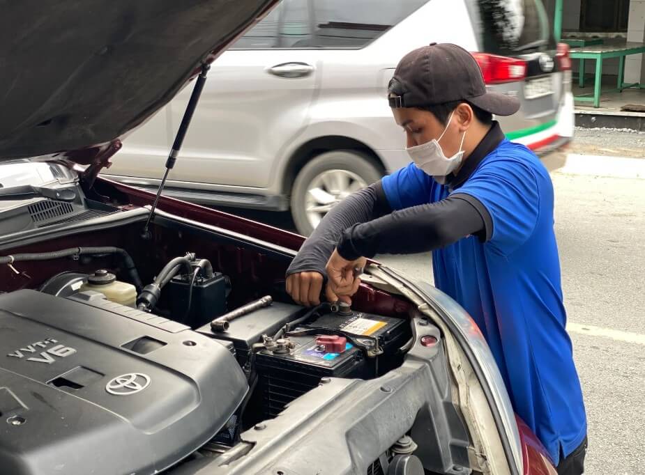 Mọi chiếc xe đều được tiếp nhận và xử lý theo một quy trình chuyên nghiệp, rõ ràng tại gara ô tô Hiệp Lợi