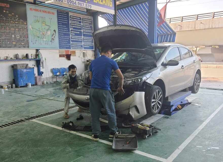 Dịch vụ sửa chữa chuyên nghiệp tại Gara ô tô Hồng Đức