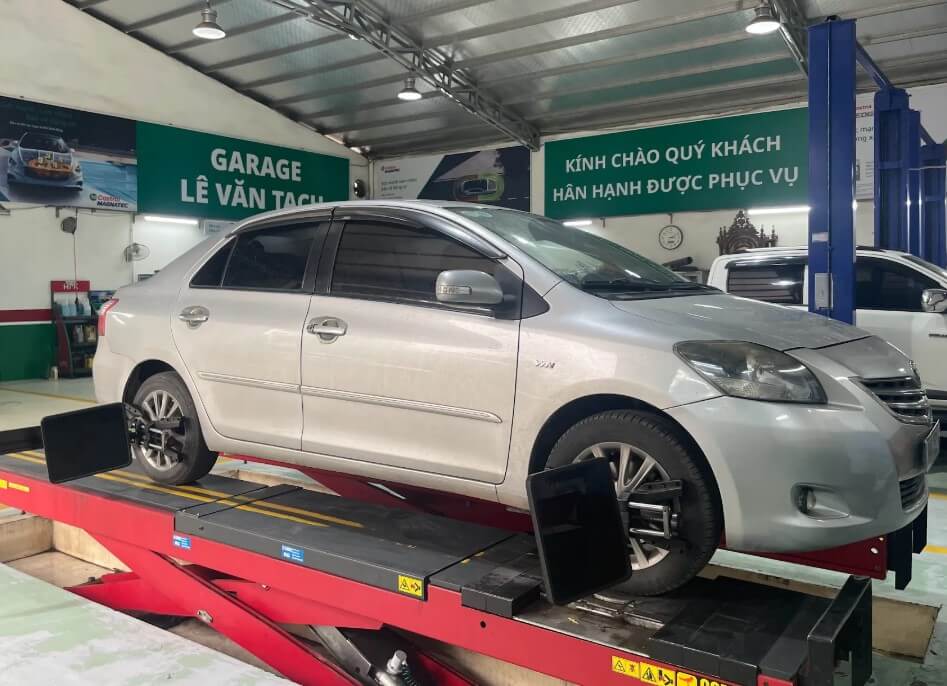 Garage ô tô Lê Văn Tạch cam kết dịch vụ chất lượng cao, luôn hỗ trợ khách hàng chu đáo