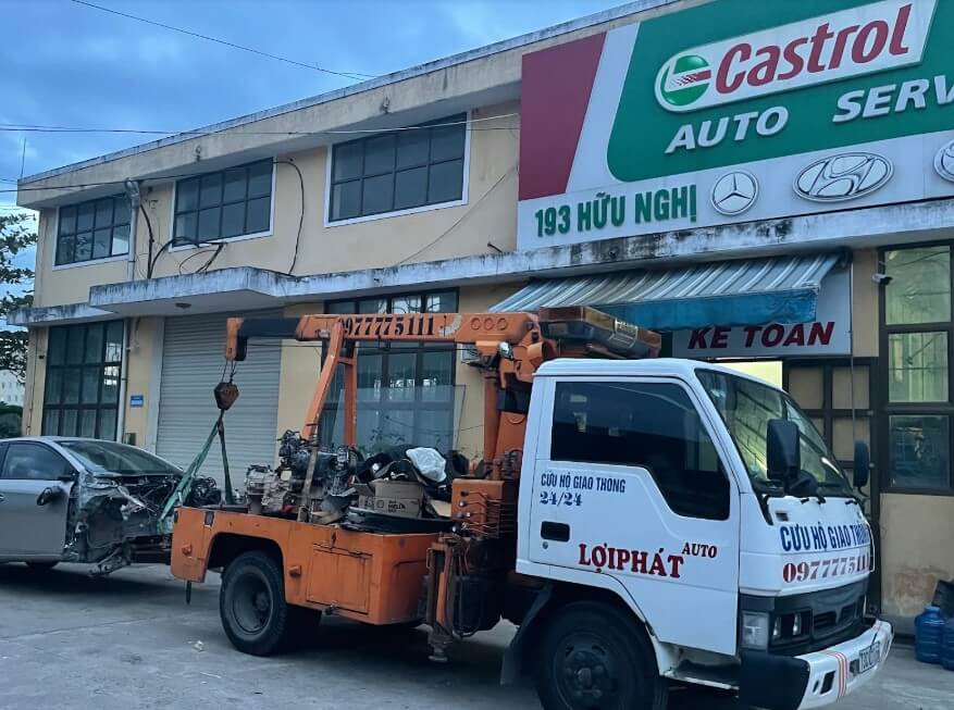 Gara ô tô Auto Lợi Phát