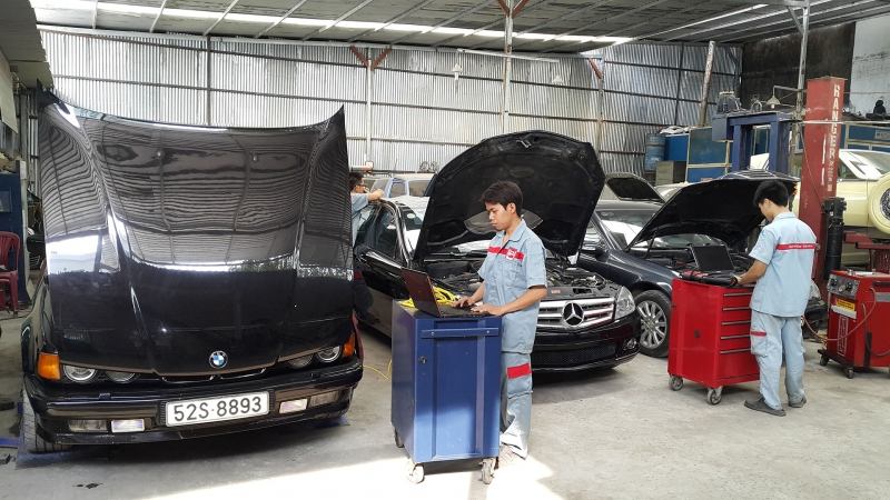 Gara Ô Tô Vạn Đạt