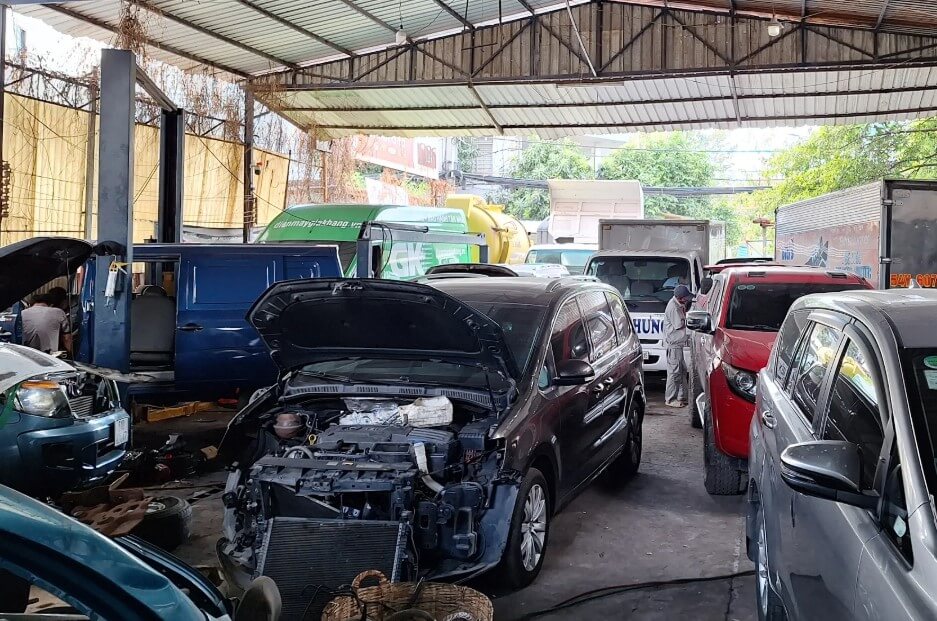 Khánh hàng đánh giá cao Gara ô tô Thịnh vì chất lượng dịch vụ tốt