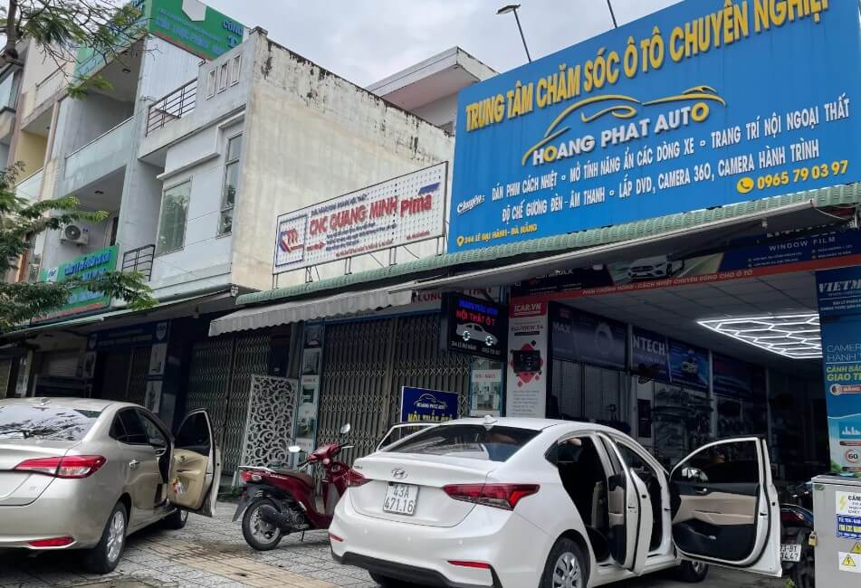 Gara ô tô Hoàng Phát